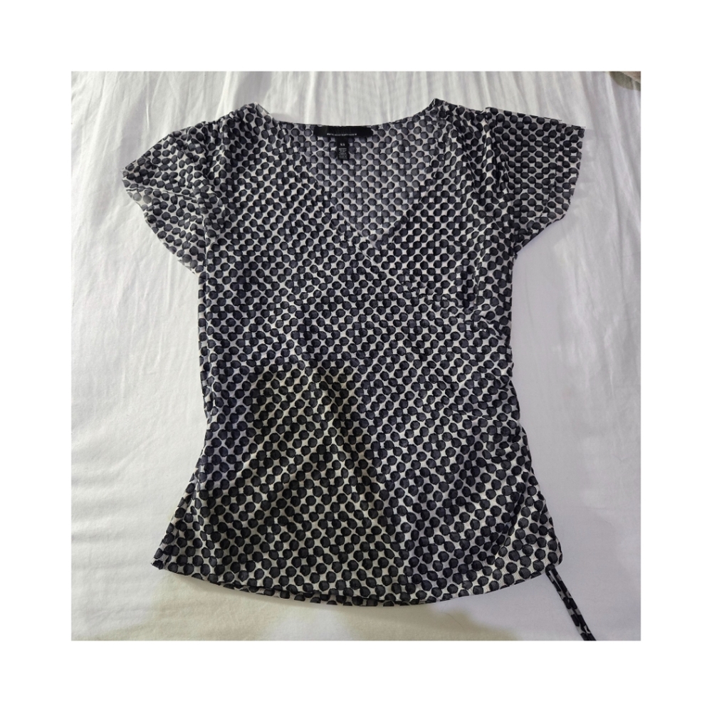 Dreamy dotted blouse by WHBM, White House Black Market 🐦‍⬛